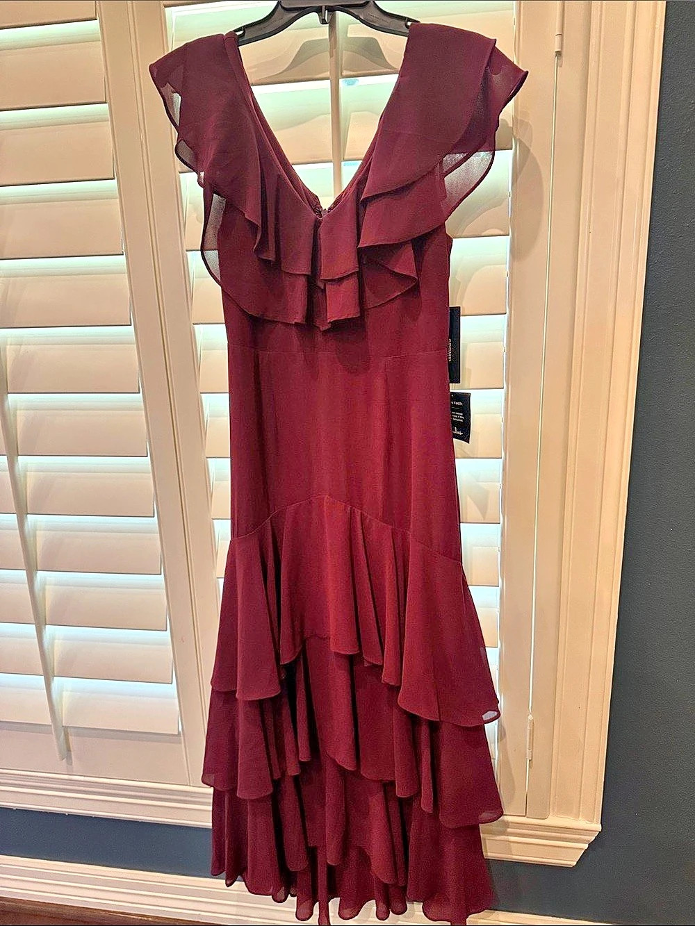 Lulus Marvelous Darling Ruffled Tiered Maxi Dress Burgundy Small NWT